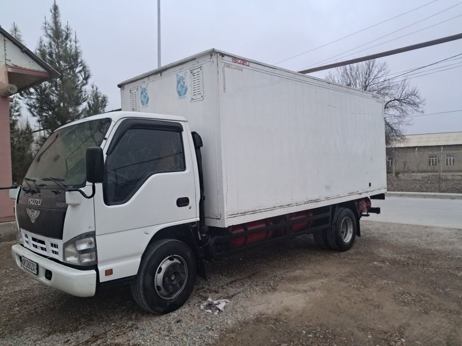 Isuzu NQR Turbo год 2012 пробег 6000км