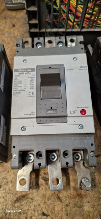 Автоматичен прекъсвач от 250 да 400 А2, Schneider, LS