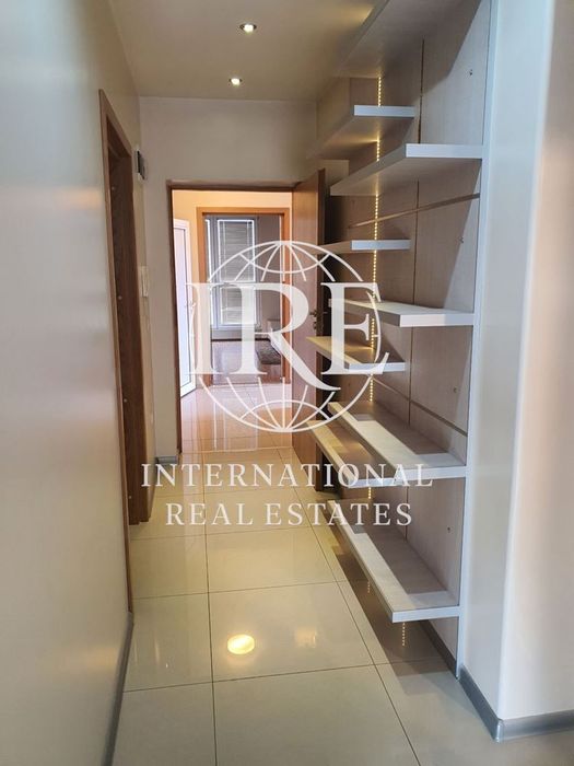 Продава се Четиристаен апартамент в Варна, Колхозен пазар - 130 кв.м за 2385 €/кв.м - Снимка #8