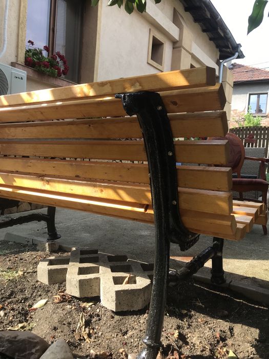 Градинска пейка-уникат