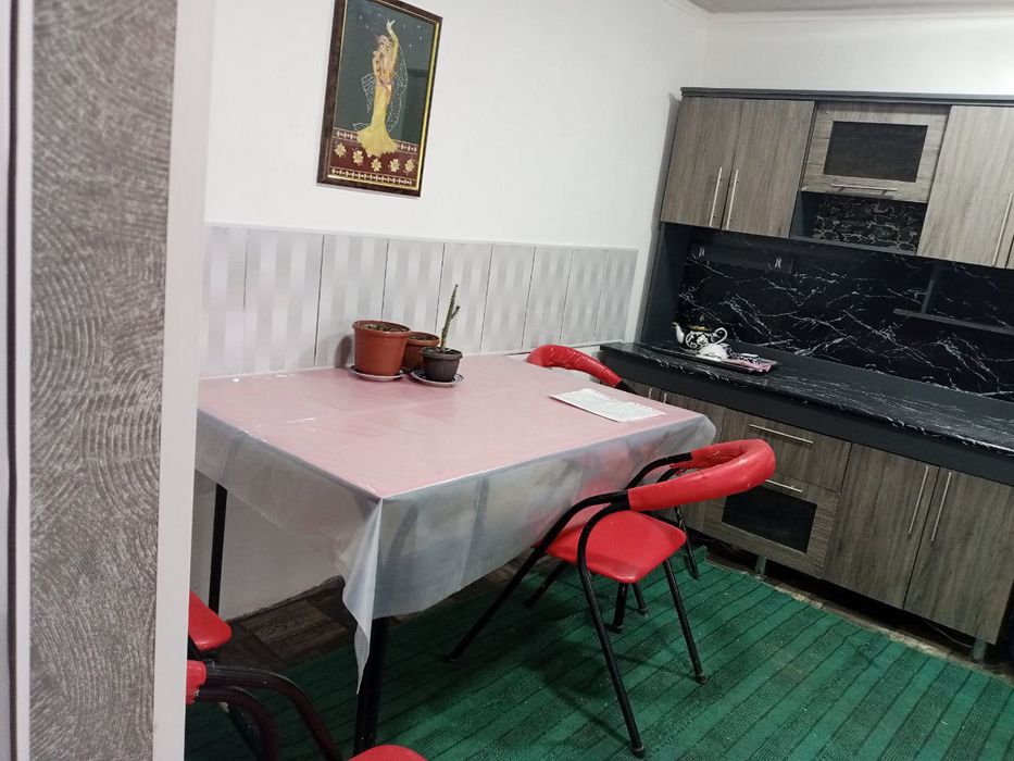 SOTILADI 5 SOTIXLI UY 6 xona
Toshkent viloyati, Quyichirchiq tumani, e