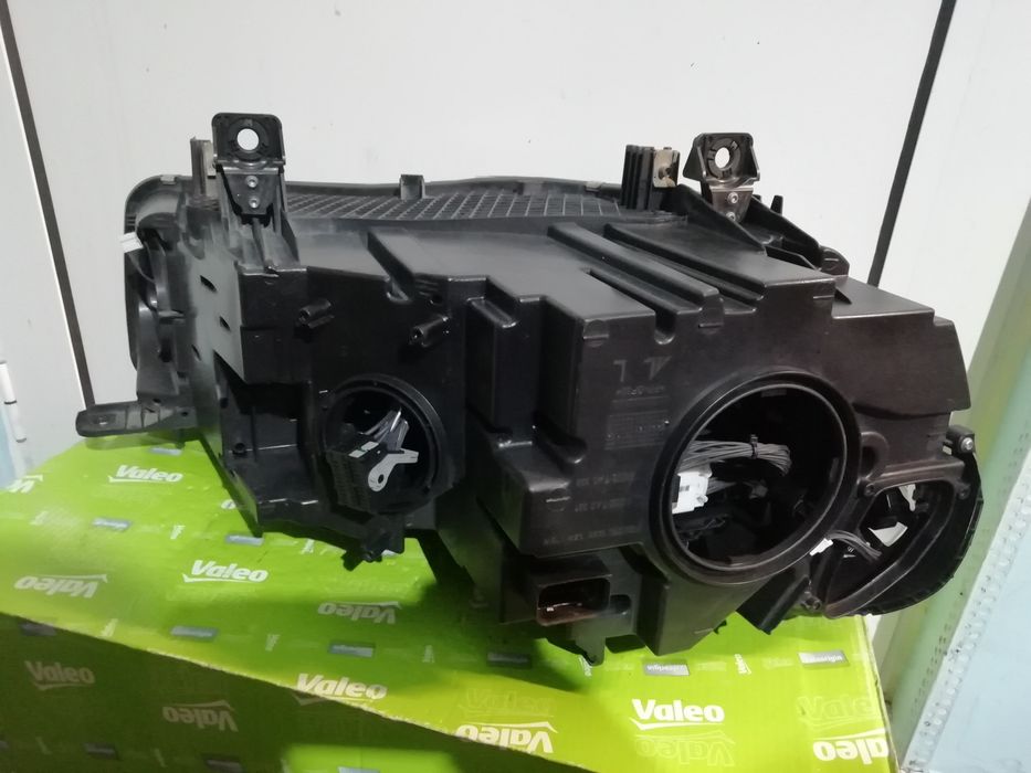 Фар Фарове за BMW X5 F15 X6 F16 X5M X6M / БМВ X5 Ф15 Х6 Ф16 Х5М Х6М.