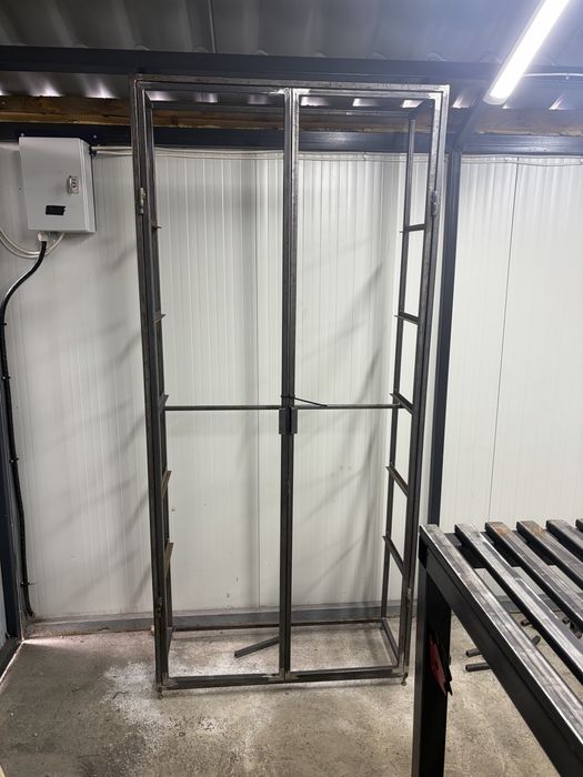 Porti,balustrazi,scari metalice,confectii metalice personalizate