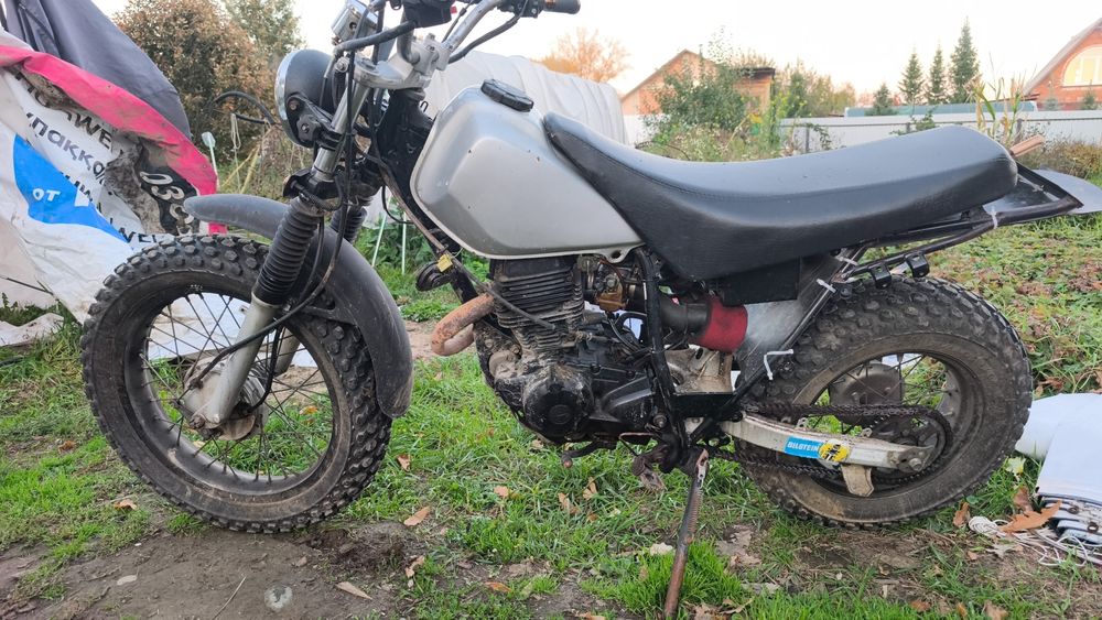 Мотоцикл yamaha TW200