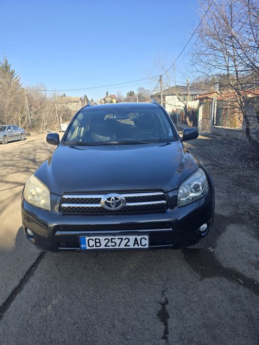 Toyota rav 4 2007 година