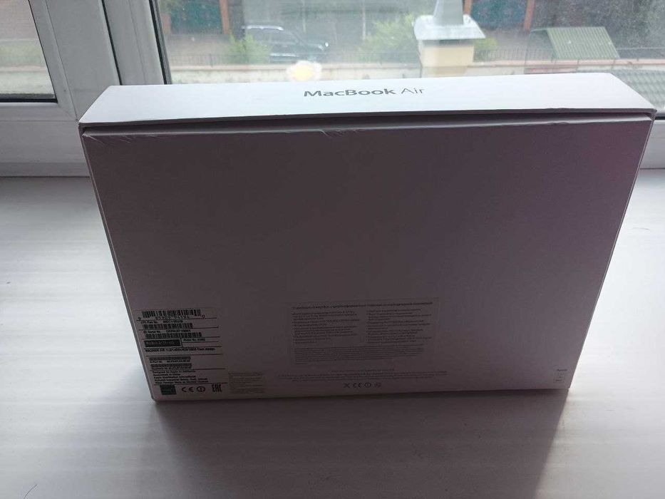 Продам коробку на macbook air либо Обмен