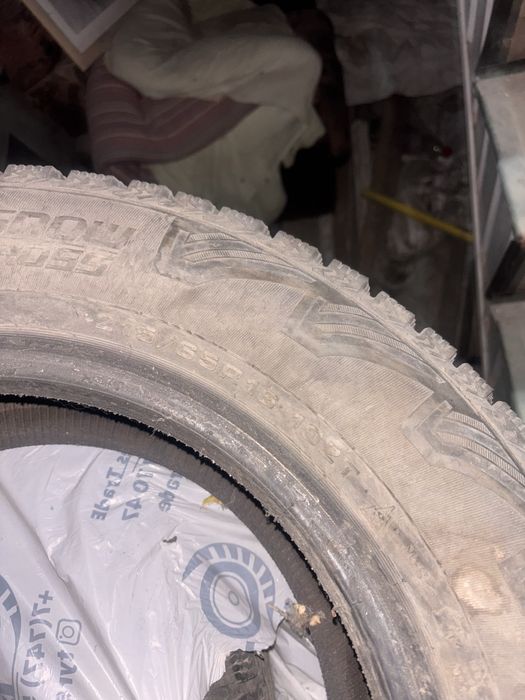 Зимняя резина 215/65/16