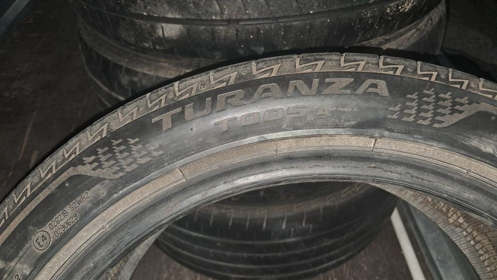 Продам шины летние R18