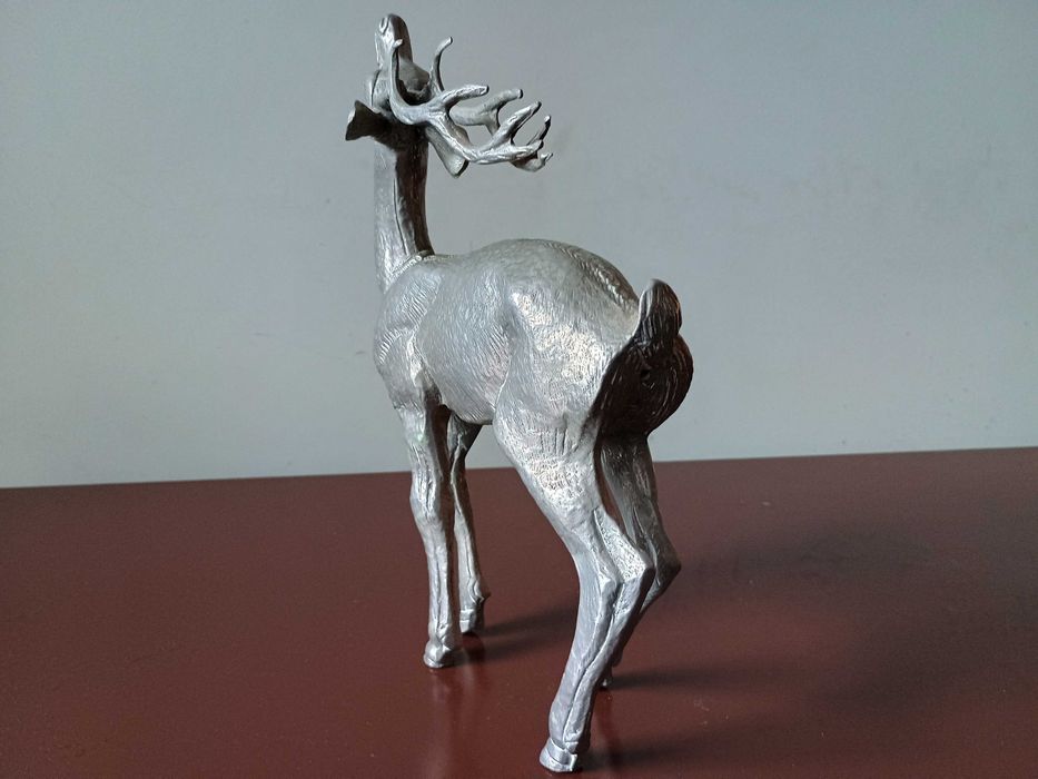 Прекрасна стара бронзова скулптура статуетка пластика от бял бронз