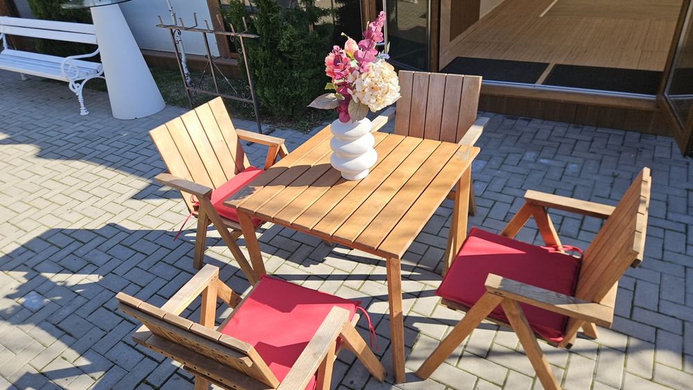 Mobilier Horeca , masa terasă lemn masiv