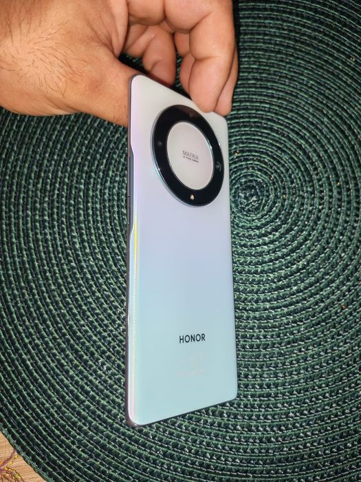 Honor Magic 5 Lite