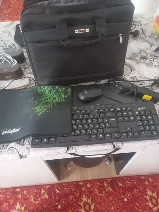 noutbook acer sotiladi