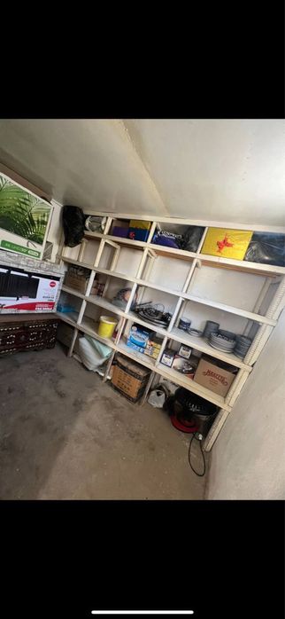 Xovli sotiladi, Chashma tarafda Ravshan Mirzayev Klinika bn bir devor