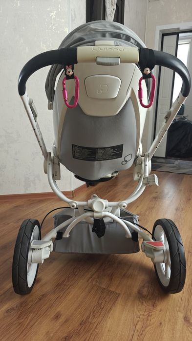 Коляска quinny mood с люлькой