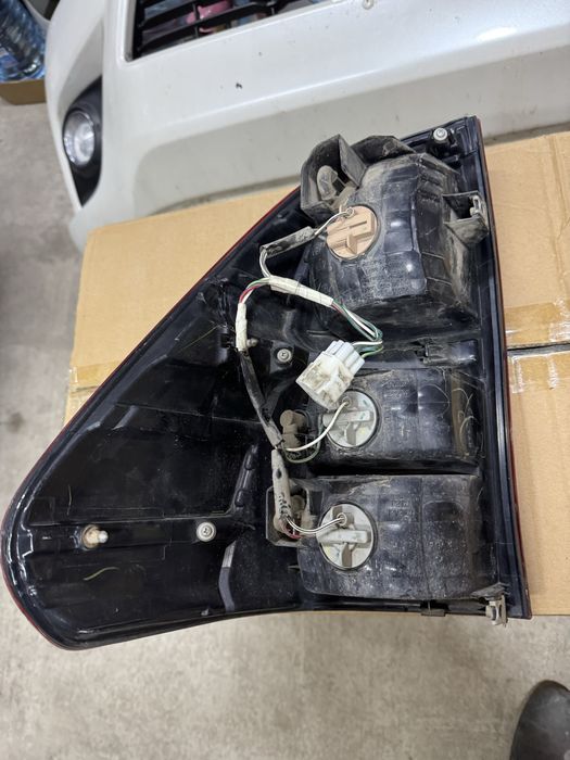 Задние фонари hilux