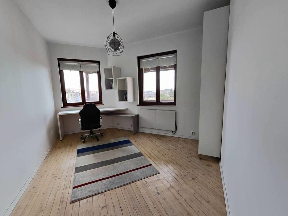 Тристаен апартамент в ж.к. Лозенец.