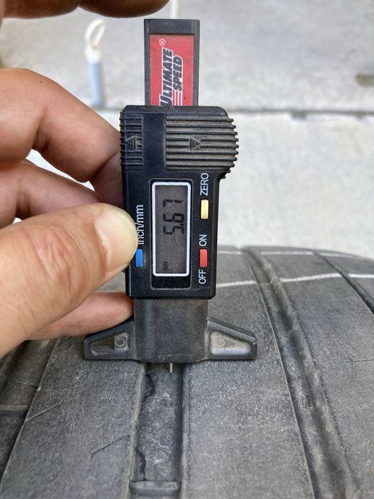 Лятни гуми спорт пакет 325-35-23 задни и 285-40-23