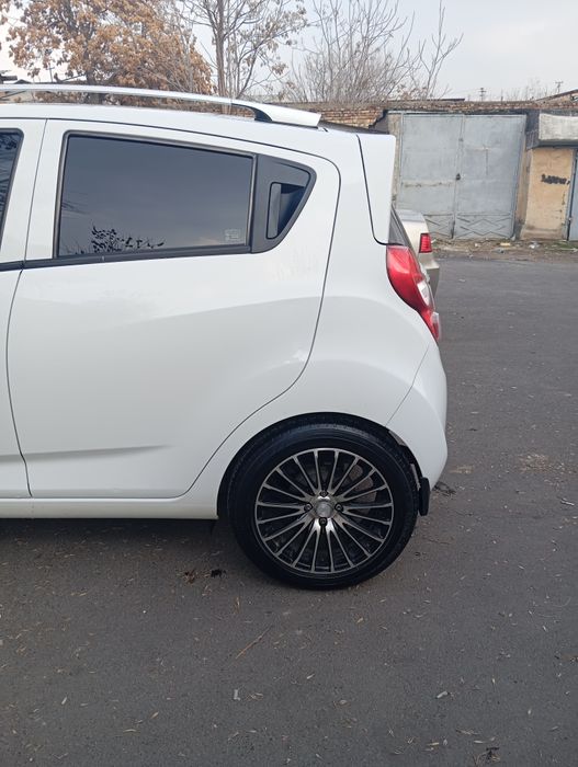 R16 195/55 voseen diska balon sotiladi