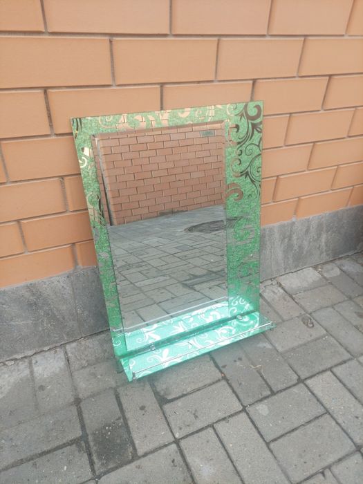 Продам зеркало в ванную