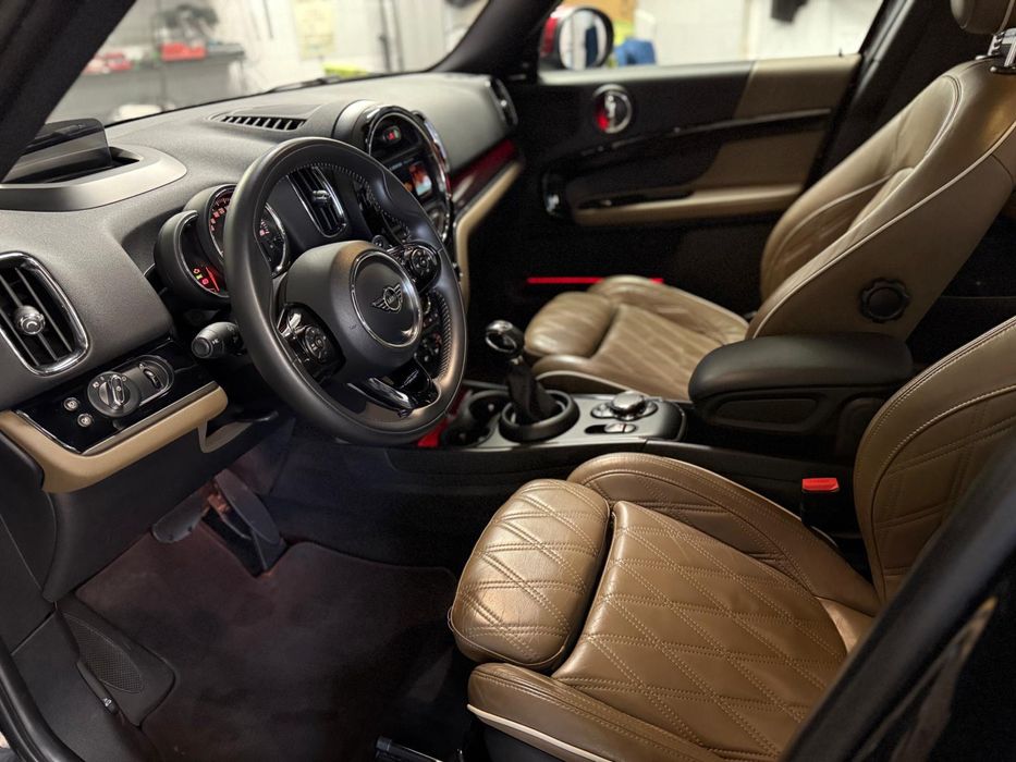 Vând mini cooper countryman