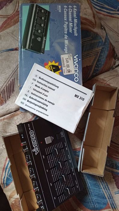 Миксер, смесител, мишпулт професионален, вградени ефекти и еквилайзер