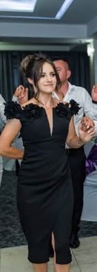 Vand rochie purtata o singura data