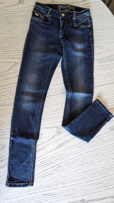 Продам джинсы скини