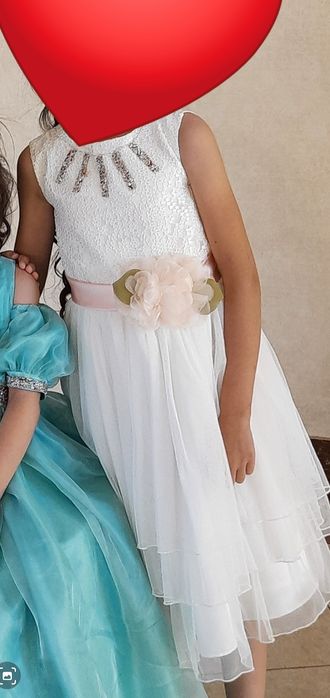 Vecherniy ko'ylak. Oqshom libosi qizlar uchun