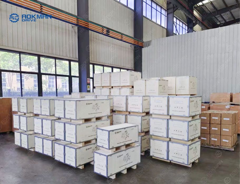 Мотор-редукторы, двигатель редуктор.