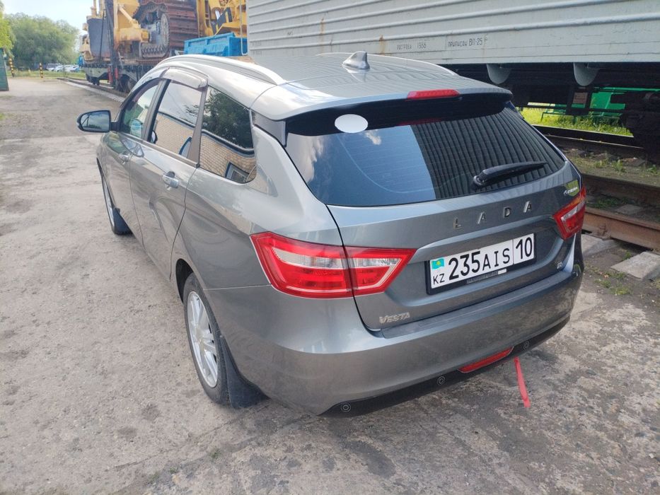Продам ладу Веста 2018 года выпуска