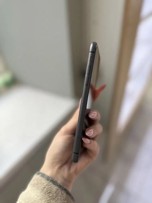 IPhone 11 84% Батарея Продам Айфон 11