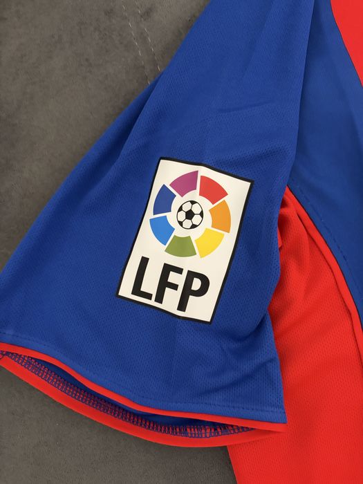 tricou fotbal jersey retro Barcelona Ronaldinho 10 04/05