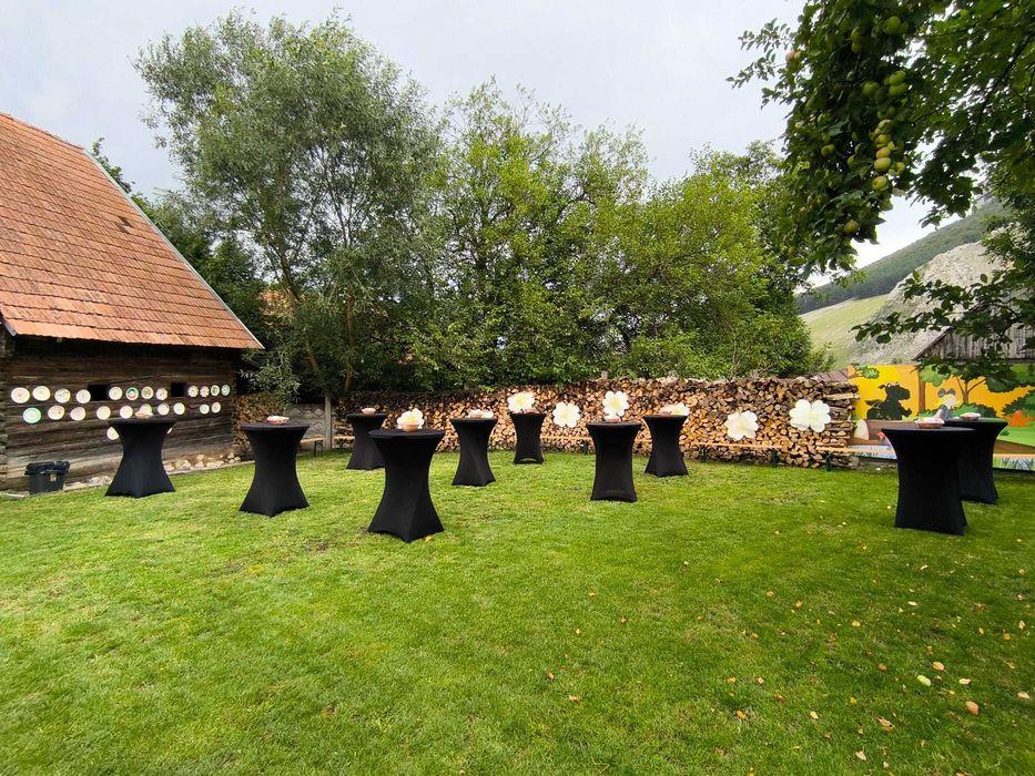 Inchiriere mese,scaune,logistica/vesela completa pentru evenimente