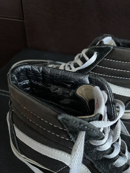 Adidași Vans Sk8-Hi, Marime 38 • Negri • Stare foarte bună