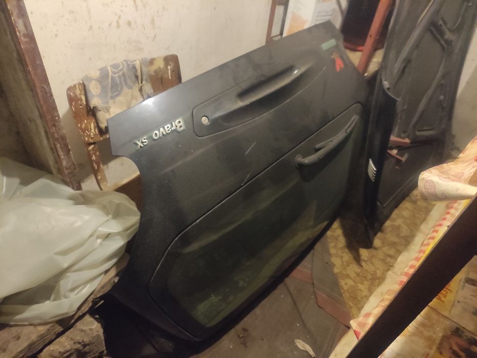 Преден капак,задна броня и задна врата комби за Фиат Браво