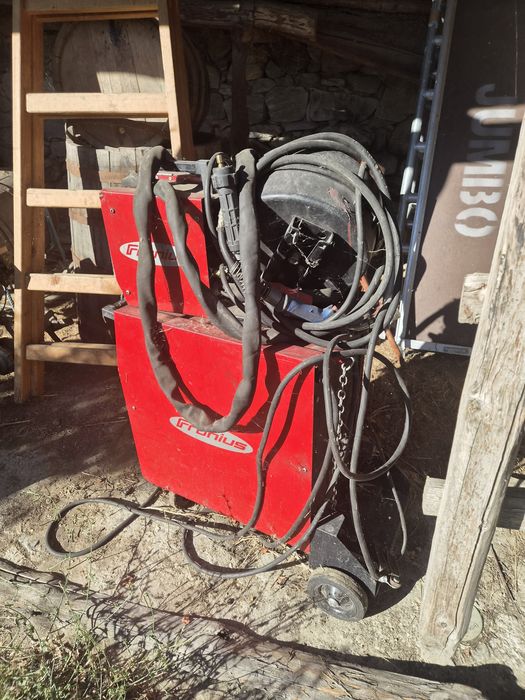 Fronius Vario Star 317-2 телоподавка заварачен апарат