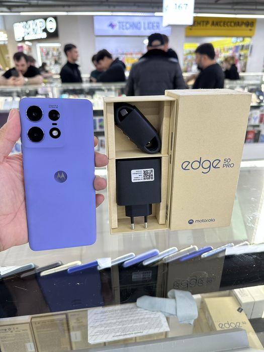 Moto. Edge 50 pro 5G. 12//512