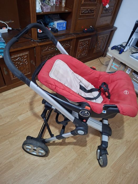 Vând pătuț pentru bebe