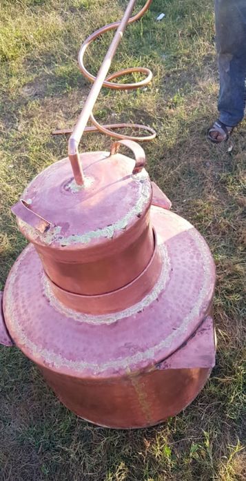 Vindem cazane Tucă 200 litre fund 5mm  peret 3mm capac 2mm răcitor tava legătură tot complet
