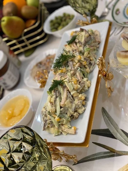 Вкусные салаты на заказ в большом количестве. Катта микдорда салатлар