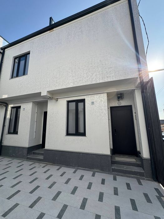 Продаётся таунхаус 2-х этажный Буюк ипак йули метро