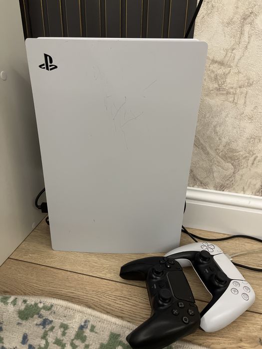 ps5 с двумя джостиками и с играми