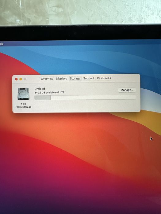 Macbook Pro 13.3, 1ТБ SSD, I7 Touch Bar, 16GB 3.3 GHz