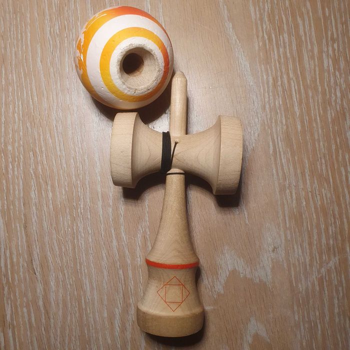Kendama Lotus Pyro Element
