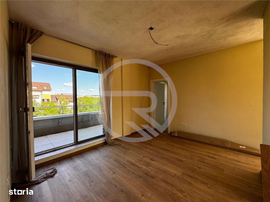 Apartament Tip Penthause 3 camere,103 mp + 2 terase ,situat pe strada
