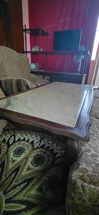 Мраморна холна маса