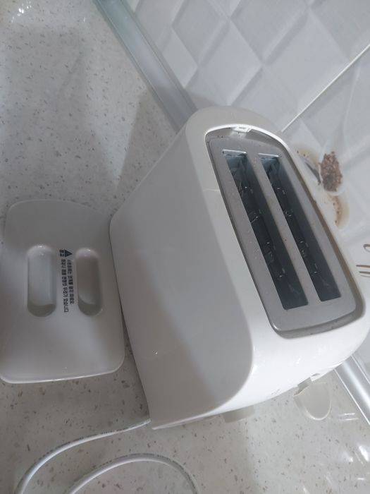 Toster sotiladi  holati yaxshi