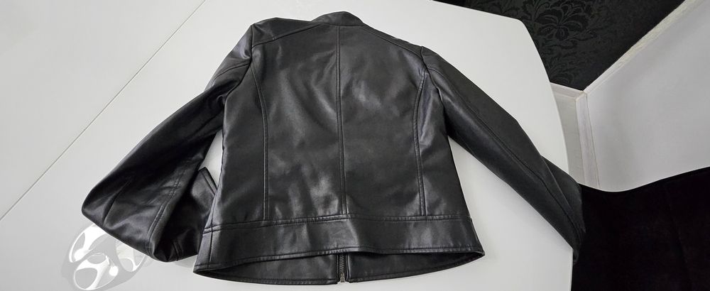 Кожено яке като ново