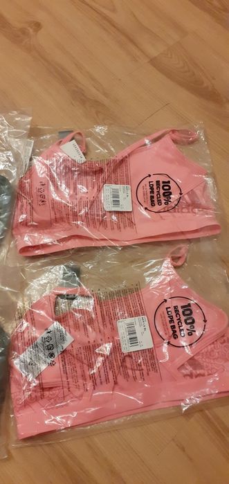 Спортен сутиен Adidas