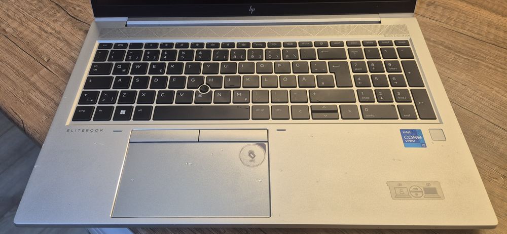 Лаптоп HP EliteBook 850 G8 Touch – i5 vPro, 16GB RAM, 512GB SSD, изгод